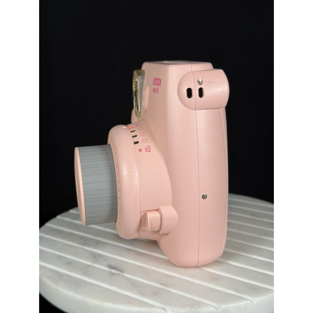 Fuji Instax Mini 8 Fujifilm Instant Film Camera Light Pink - Tested & WORKS - Picture 2 of 9